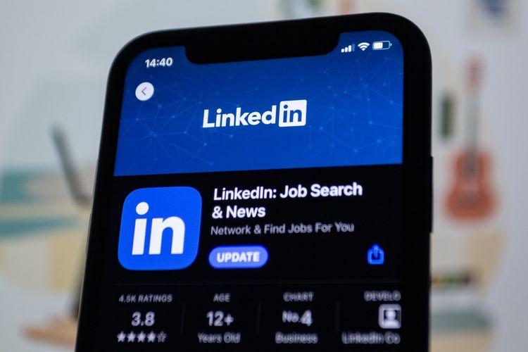 LinkedIn Umumkan PHK Global dan Fokus pada AI