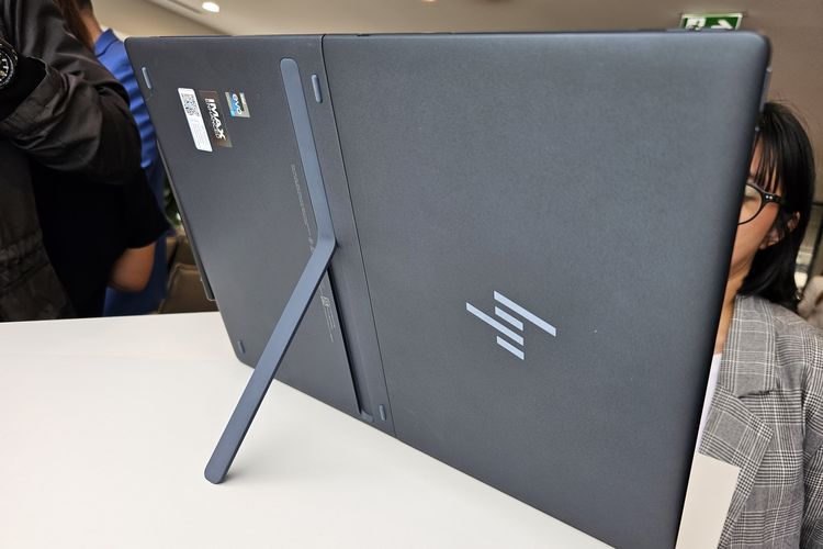 Hewlett-Packard (HP) Rencanakan Peluncuran Laptop dengan Kecerdasan Buatan (AI)