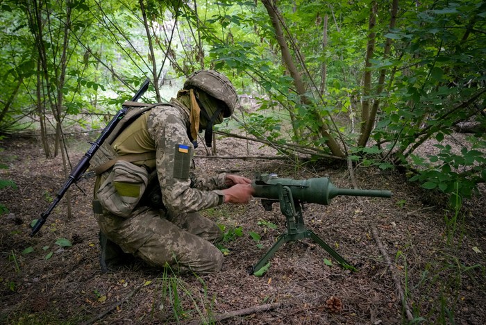 Rusia Menyebarkan Ranjau Darat di Front Pertempuran dengan Ukraina